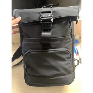 Échantillon gratuit : Sac à dos Roll-Top tendance, grande capacité, idéal pour les voyages quotidiens et les affaires, avec logo personnalisé - Product Image 6