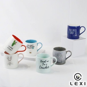 Tazas de café de cerámica divertidas con citas y lindos diseños de animales para profesores y trabajadores de oficina, tazas de té novedosas al por mayor. - Product Image 1