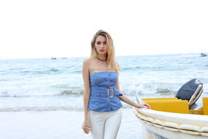 Top de tubo azul sin mangas y hombros descubiertos para mujer <span class=keywords><strong>con</strong></span> botones - Product Image 5