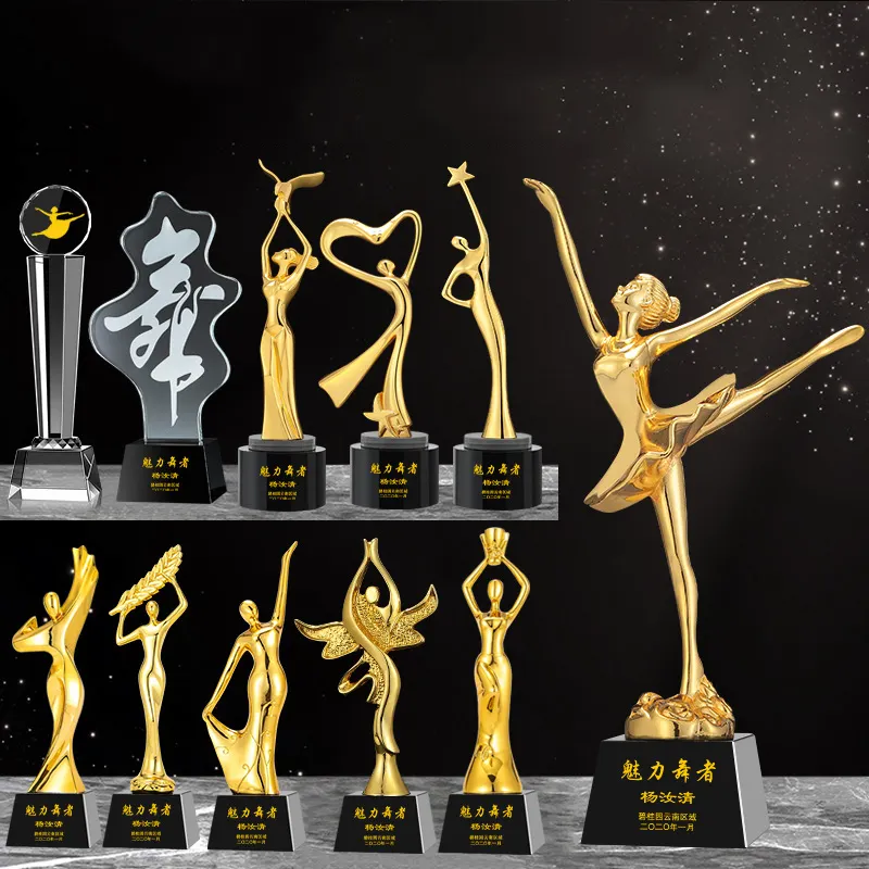 เกียรติยศของคริสตัลของขวัญทางธุรกิจสร้างสรรค์ 3D เลเซอร์แกะสลักถ้วยรางวัลคริสตัลที่กําหนดเอง K9 Crystal Award Trophy ถ้วยรางวัลเพลง