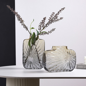 Florero de cristal divergente de rayas cuadradas de colores minimalistas para decoración moderna del hogar - Product Image 6