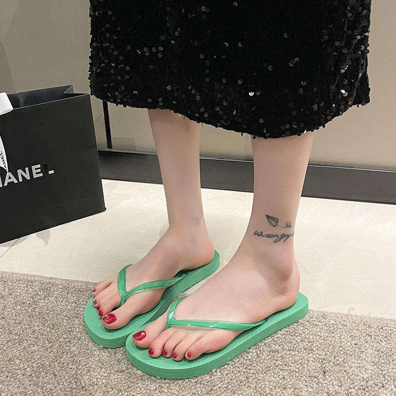 สีเขียว