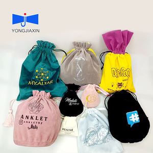 Parfums de haute qualité grande taille personnalisée Logo cordon poussière bougie chaussure cadeau velours emballage sac pochette pour vêtements - Product Image 6