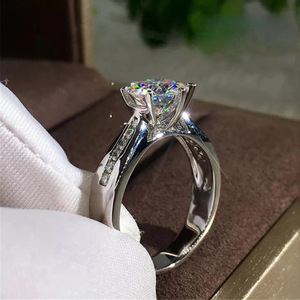 Anello dal Design Classico ed Elegante, Stile Matrimoniale, Anello da Dito per Donne - Product Image 2