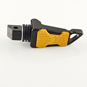 Repose-pieds arrière CNC Qiangye pour moto, en alliage d'aluminium, plat, bicolore noir et or, pièces de modification pour motos de course sur route - Product Image 2