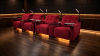 Canapé inclinable électrique Red Velvet pour home cinéma avec éclairage LED, table d'appoint et port USB, siège de cinéma pour salle multimédia privée de villa