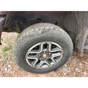 Guazi BAIC Todoterreno BJ40 2016 SUV Usado Gasolina Automático Crossover SUV AWD Negro Coche de Segunda Mano para Distribuidores - Product Image 4