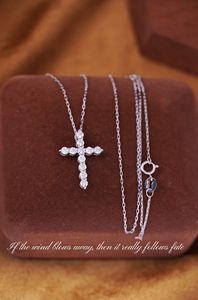 Xinfly 18K Gold 0.5ct Natural Diamond Cross Pendant <b>Necklace</b> Elegant Timeless Daily Formal Wear Hot Sale Sparkling Gift for Her - Product Image 2