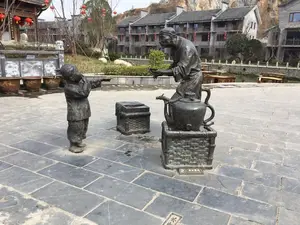heiß begehrt Volkstück Kunst lebensgrößen-Statue im Freien kundenspezifische chinesische Altenmann-Figur Bronze-Skulptur