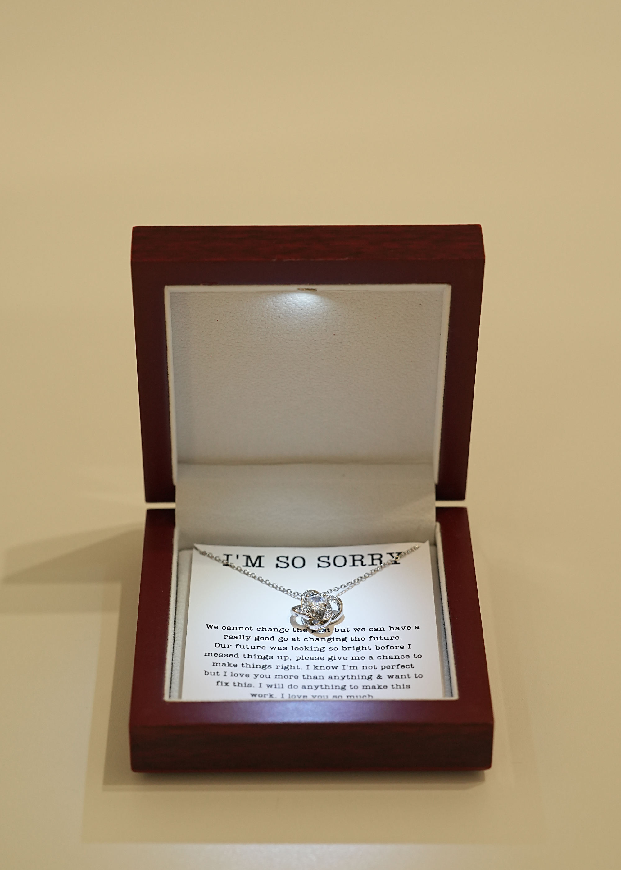 สร้อยคอ + กล่องของขวัญการ์ด LED