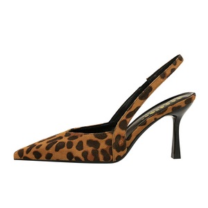 <span class=keywords><strong>Sandali</strong></span> Bigtree 8281 Estivi Eleganti con Stampa Leopardata, <span class=keywords><strong>Tacco</strong></span> Alto Sottile, Punta Aperta, Design Traforato, Modello Slip-On - Product Image 5