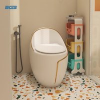 Luxe Style moderne WC ligne d'or multicolore une pièce commode forme carrée salle de bain cuvette de toilette en céramique double chasse p-trap