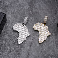 Derniers modèles de bijoux fins plaqué or 14 ct pendentif à breloques bling glacé baguette carte du monde afrique
