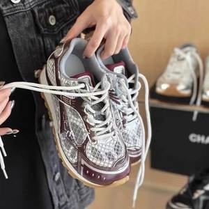 Sneaker Unisex di Alta Qualità Firmate da Uomo Nuovi Stili Allacciate Antiscivolo alla Moda Stile da Passeggio per l'Inverno - Product Image 3