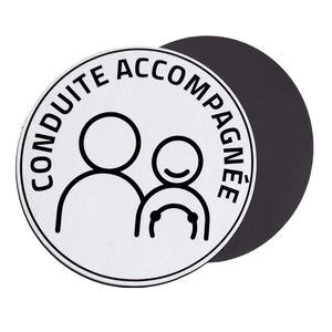 Autocollant magnétique double face réfléchissant pour voiture, idéal pour les stagiaires et les conducteurs débutants, avec ventouse - Product Image 1
