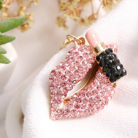 Porte-clés élégant en métal avec pendentif en forme de sac, symbole de luxe, avec strass 3D pour couple, pour baume à lèvres brillant pour femme