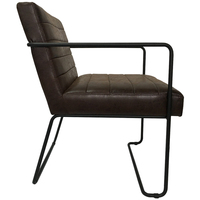 Chaise de salle à manger industrielle en métal noir avec accoudoirs, revêtement en cuir PU marron, base en traîneau, chaise d'appoint pour restaurant et maison
