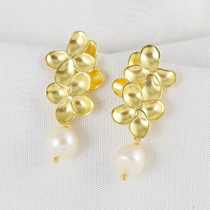 Wholesale India Exporter Gold Plated Brass floral Pearl <b>Earrings</b> for party wear - Product Image 2