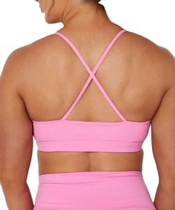 ชุดโยคะพร้อมกางเกงขาสั้นออกกำลังกายไร้รอยต่อชุดออกกำลังกายน้ำหนักเบามีความยืดหยุ่นระบายอากาศได้ดีมีสไตล์ - Product Image 4