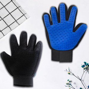 Gants de toilettage pour chat Yunce Pet Factory Sz077 01, pour l'élimination des poils et le massage des chats, soin du pelage - Product Image 4