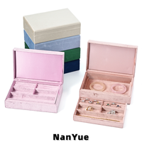 Boîte à bijoux en velours avec couvercle rabattable, boîte de rangement pour bijoux, plateau amovible, logo personnalisé, emballage pour bijoux, organisateur de bijoux multi-compartiments