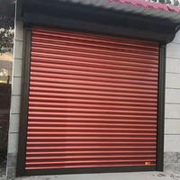 Volets de tempête d'alliage d'aluminium de conception moderne portes de roulement d'ouragan finies par fabricant
