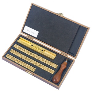 Kit de moules personnalisés pour machine de marquage à chaud DIY en laiton pour cuir, avec tampons en relief lettres, chiffres et alphabet en métal - Product Image 1