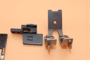 Accessoires de machine à coudre ensemble de jauge de couture Brother 842 KH842-NF de voiture à double broche 3/16 1/4 10mm 12mm - Product Image 5