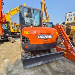 Excavatrice d'occasion Doosan DH60-7, 6 tonnes, godet de 0,2 m, pompe à engrenages PLC, roulement, prix bas, équipement de construction - Product Image 1
