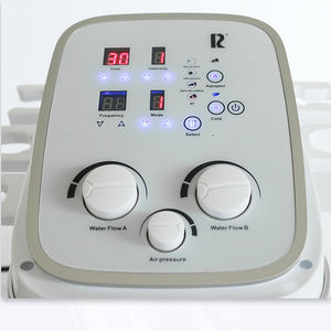 Equipo de Microdermoabrasión de Alta Frecuencia para <span class=keywords><strong>Limpieza</strong></span> Facial con Burbujas Pequeñas 6 en 1, H2o2, Oxígeno, Jet de Agua, Reafirmación de la Piel - Product Image 3