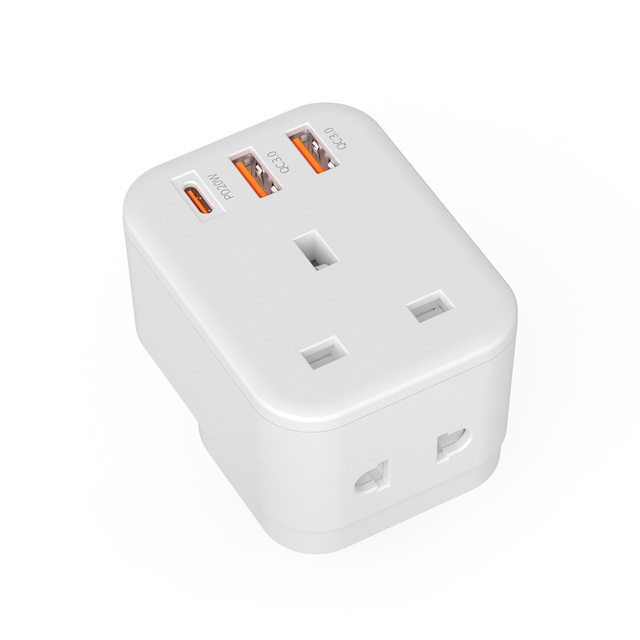 Wontravel 13A PVC 2 Way Extension Wall Mounted UK Plug Socket with 2 USB Type-C Ports and Surge Protection for Commercial Use