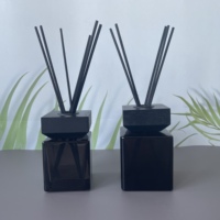 Bouteilles en verre vides de 50 ml noires carrées pour diffuseur à bâtonnets, luxe pour la maison, naturelles, 100 ml, 200 ml, bouteille d'huile aromatique de luxe avec bouchon en bois