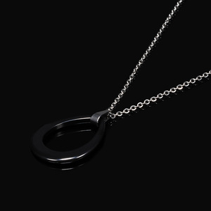 Collar de acero inoxidable con colgante de cerámica en forma de lágrima, colgante hueco en blanco y negro para mujer, joyería de moda para uso diario - Product Image 2