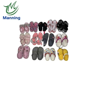 Manning all'ingrosso Ukay vendita calda di seconda mano pantofola per bambini in balla usato sandali dell'usato per bambini pre-amato in sacchi - Product Image 6