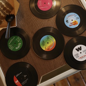 Sous-verres ronds personnalisés en vinyle (lot de 6) – Tapis antidérapants pour disques vinyles et CD - Product Image 6
