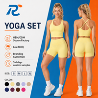 Ensemble de sport deux pièces pour femme : soutien-gorge de sport ajustable avec maintien antichoc et coutures, et short taille haute à coutures pour le rehaussement des hanches