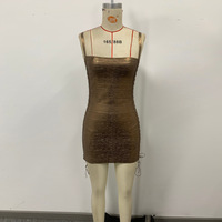 Robe bandage Bettergirl 2026 Nouveautés à col carré, à nouer, découpée, avec détails dorés