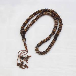 Elegante Tasbih étnico plano YASEEN de resina con 99 cuentas, cuentas de oración islámicas duraderas y resistentes a los arañazos para todas las estaciones. - Product Image 1
