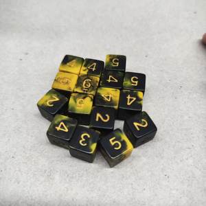 Fabricantes Custom D6 Dados transparentes Translúcidos 6 lados Esquinas redondeadas Color Acrílico Dados personalizados - Product Image 3