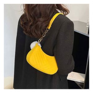Sac à bandoulière tendance pour femme, sac à main décontracté en feutre, sac messager sous le bras, mini pochette en cuir couleur unie avec chaîne R2253 - Product Image 2