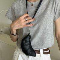 Pochette à fermeture éclair en cuir PU, style croissant, avec breloque, pour rouge à lèvres et clés, pendentif bijoux, colliers, accessoire vestimentaire