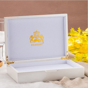 กล่องใส่เครื่องประดับไม้ JISAN ทรงสี่เหลี่ยมหรูหราพร้อมเครื่องหมายป้องกันการปลอมแปลงสำหรับการจัดเก็บเครื่องประดับของผู้หญิง - Product Image 1