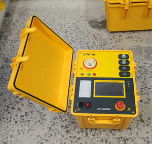 Testeur de capacité et de facteur de dissipation du transformateur HVHIPOT Testeur de tan delta CPF-10 - Product Image 2