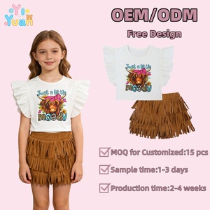 Conjunto de Ropa de Verano para Niñas de 2 Piezas, Top Corto con Mangas Abullonadas y Estampado Gráfico 'Just a Little Moody', Falda de Gamuza Marrón con Flecos - Product Image 1
