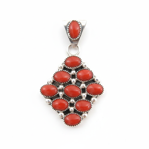 Pendentif à breloque Navajo Pearlene Spencer en corail et argent sterling avec incrustation de lunette turquoise - Product Image 1