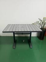 Table d'extérieur à double pied 30x48 avec support croisé en aluminium noir, pliable, hauteur 29'', table et chaise de restaurant commercial