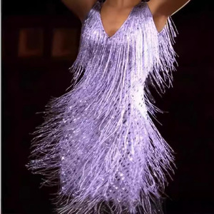 Robe de danse latine professionnelle pour femmes, col en V, sans manches, avec paillettes dorées et franges, pour la performance de Cha-cha-cha et de Samba, tenue de danse de salon - Product Image 1