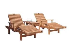 Factory direct low price folding wooden sun lounger beach chair Hot sales