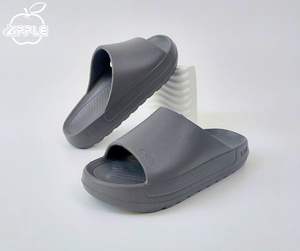 3986 Pantuflas de EVA Cerradas de Caña Alta para Hombre y Mujer, Sandalias de Plataforma con Suela de EVA Suave de Tailandia, Antideslizantes, Casuales para el Hogar, Impermeables - Product Image 1