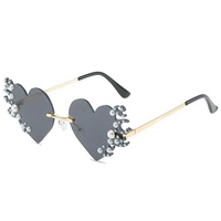 Lunettes de soleil en forme de cœur, unisexe, verres solaires en métal avec diamant, à faire soi-même, populaire, 2022